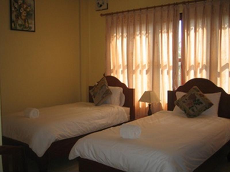 Khampaseuth Hotel Vang Vieng Exteriör bild