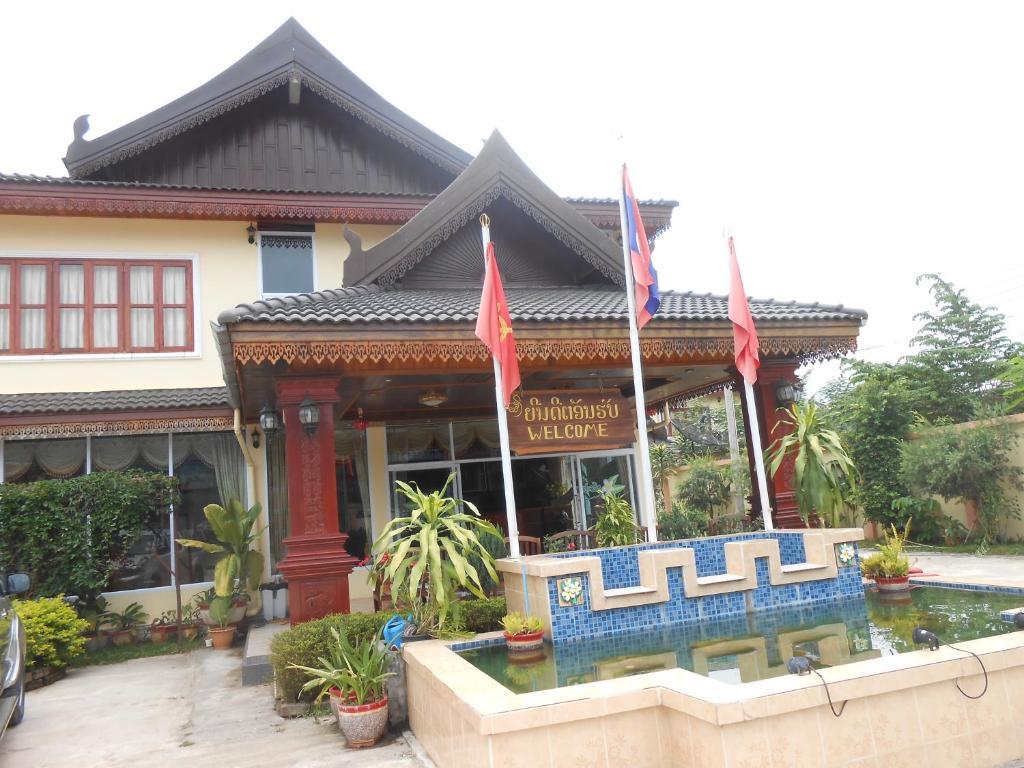 Khampaseuth Hotel Vang Vieng Exteriör bild
