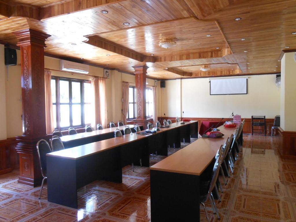 Khampaseuth Hotel Vang Vieng Exteriör bild