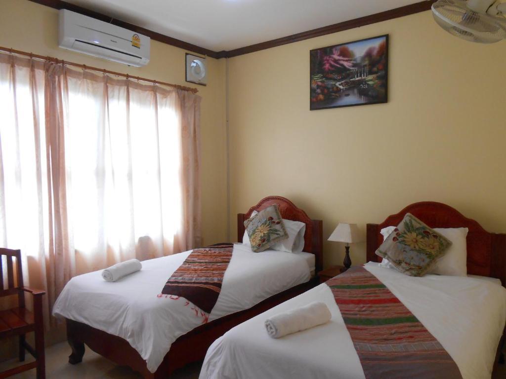 Khampaseuth Hotel Vang Vieng Rum bild